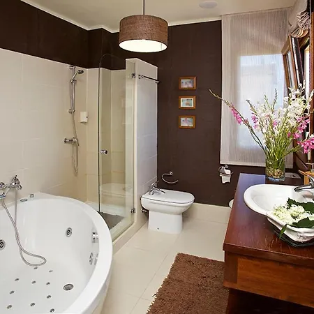 Villa Viladesuso Sleeps 8 Pool Wifi *